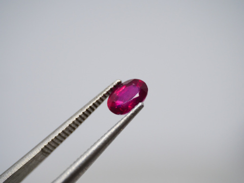 Rubin | 0,74ct | 5,99 x 4,19 x 2,95mm | Owal