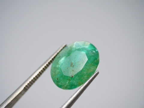 Szmaragd | 3,21ct | 12,57 x 9,6 x 4,26mm | Owal