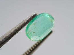 Szmaragd | 0,78ct | 7,15 x 5,16 x 3,05mm | Owal