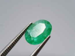 Szmaragd | 1,78ct | 9,33 x 7,05 x 4,01mm | Owal